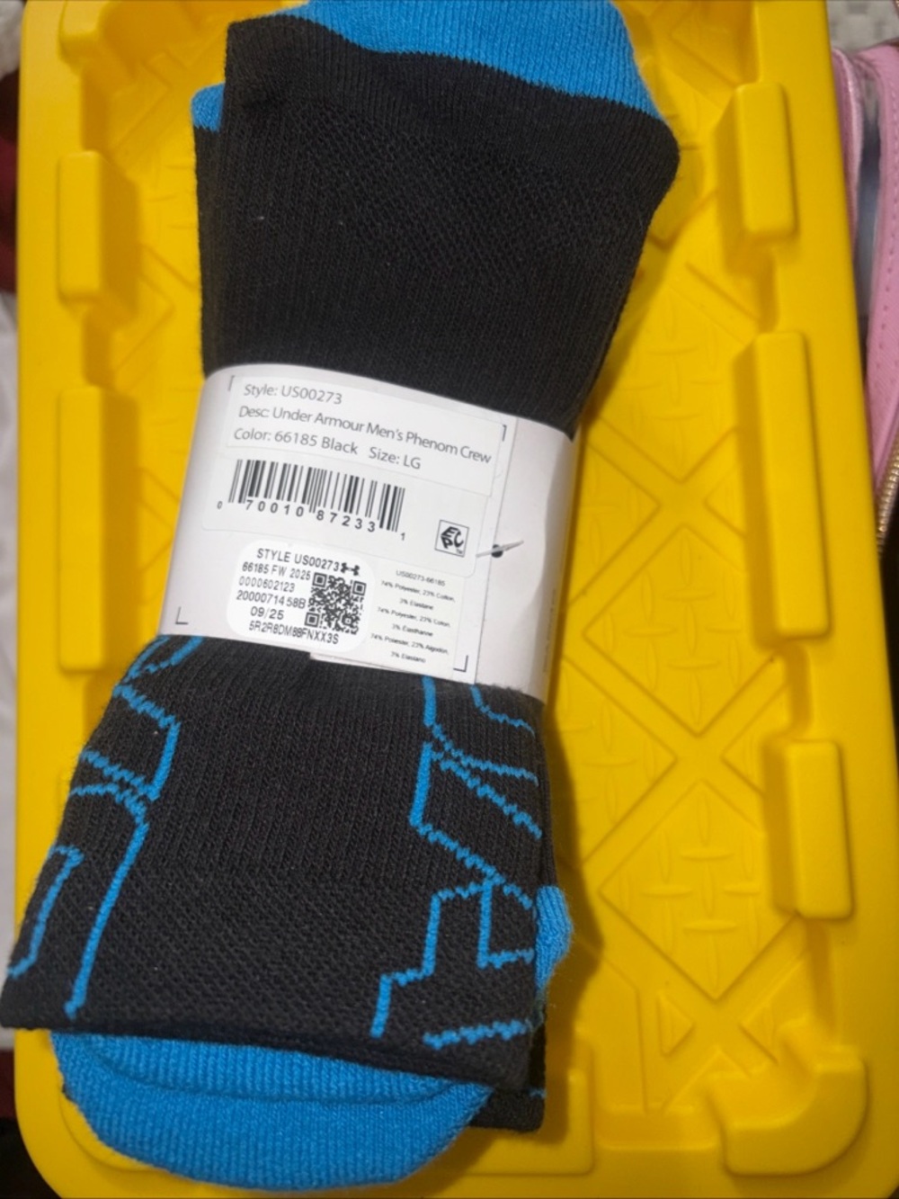 Under Armour Men’s Phenom Crew Socks - Black & Blue Accent